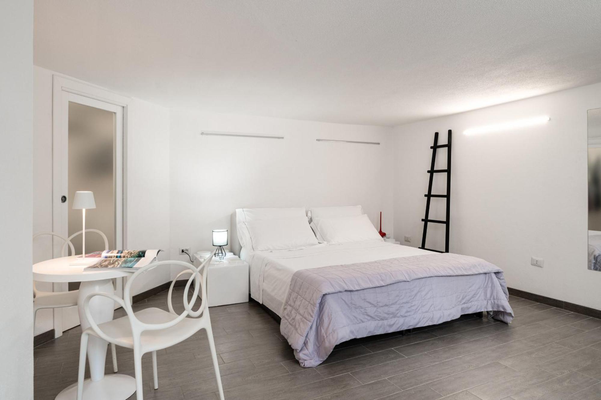 Wlofts 11, 12 & 14 By Klodge Olbia Dış mekan fotoğraf
