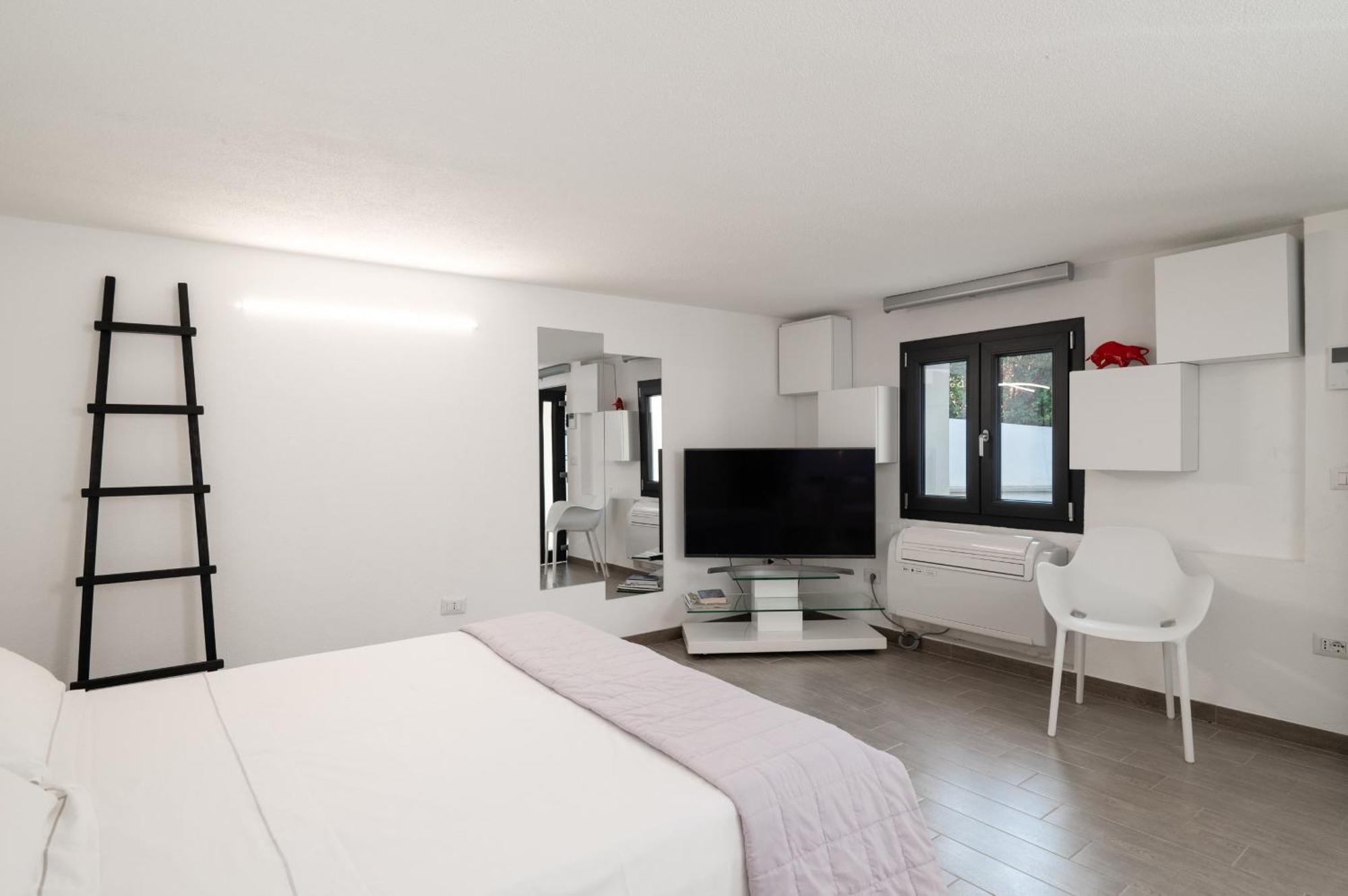 Wlofts 11, 12 & 14 By Klodge Olbia Dış mekan fotoğraf